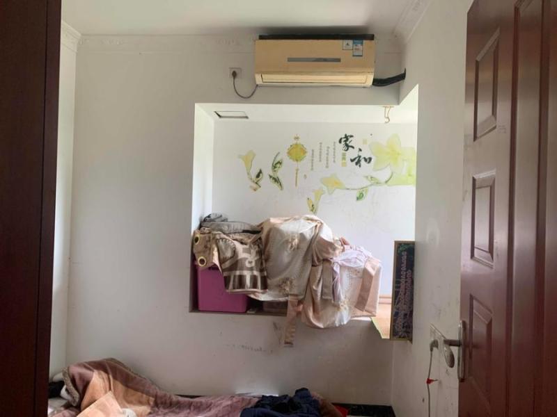 中山市南朗镇翠亨村翠亨大道98号山海郡花园1期3组团60幢401房的房地产及室内财产法拍房图片2