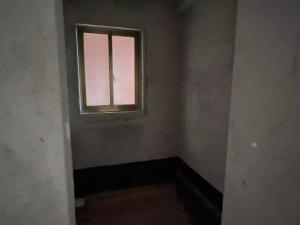 湖南省衡阳市雁峰区白沙大道12号中航城市花园7号楼2402室_衡阳法拍房图片