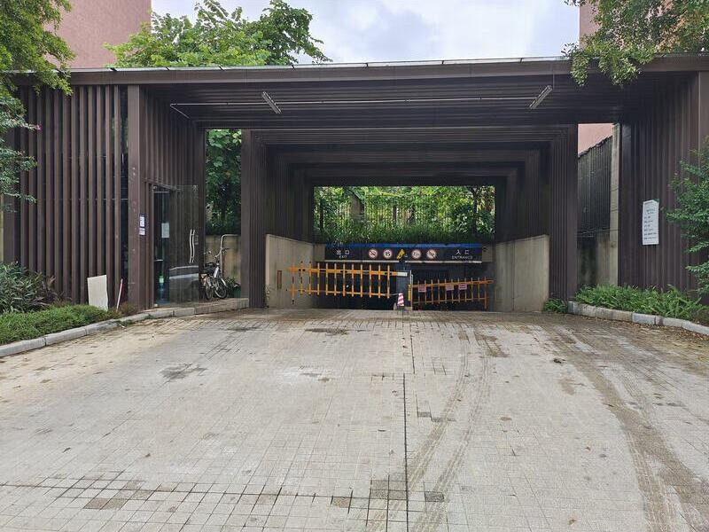佛山市三水区云东海街道南丰大道99号旭辉华祥花园一期南区地下室043法拍房图片1
