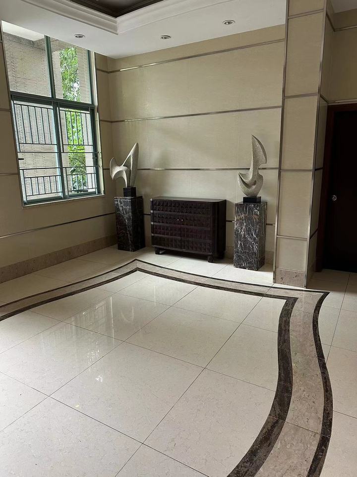 中山市五桂山桂南村桂峰路1号御龙山花园1期2幢2002房法拍房图片3