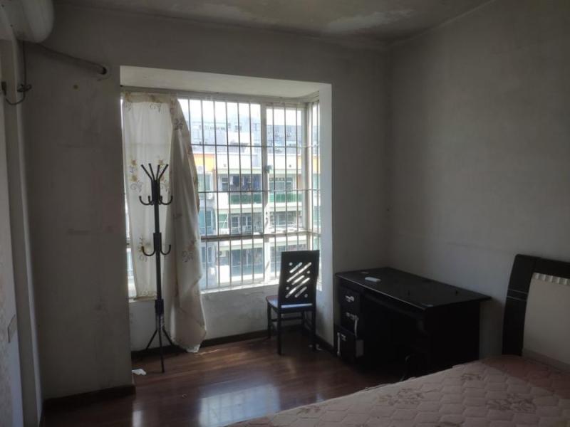 中山市火炬开发区翠岭路3号盈翠花园3幢翠榕谷A梯601房的房地产法拍房图片5