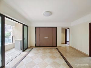 澜溪泮岛一期 4室2厅 116.19㎡ 精装_中山火炬开发区太阳城二手房图片