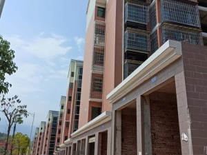 宜章县玉溪镇马耳冲小区三期10栋105号商业门面_郴州法拍房图片