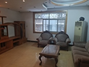 辉吐巷15号 3室2厅 110㎡ 整租_衡阳雁峰区岳屏公园租房图片