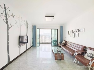 裕龙君汇 4室2厅 131.57㎡ 精装_中山火炬开发区太阳城二手房图片