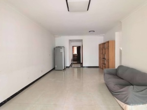 金华花园A区 4室2厅 175.23㎡ 精装_中山火炬开发区张家边二手房图片