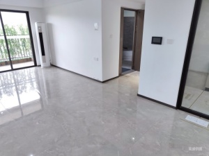 远洋繁花里 4室2厅 118㎡ 精装_中山神湾镇神湾镇二手房图片