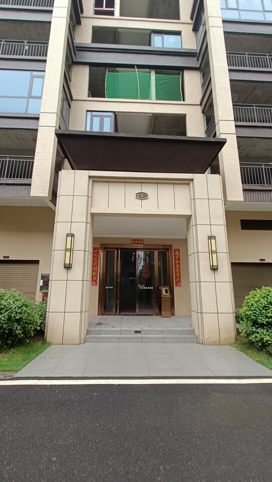 衡南县三塘镇三鹰路（阳光大院1栋）2803室法拍房图片5